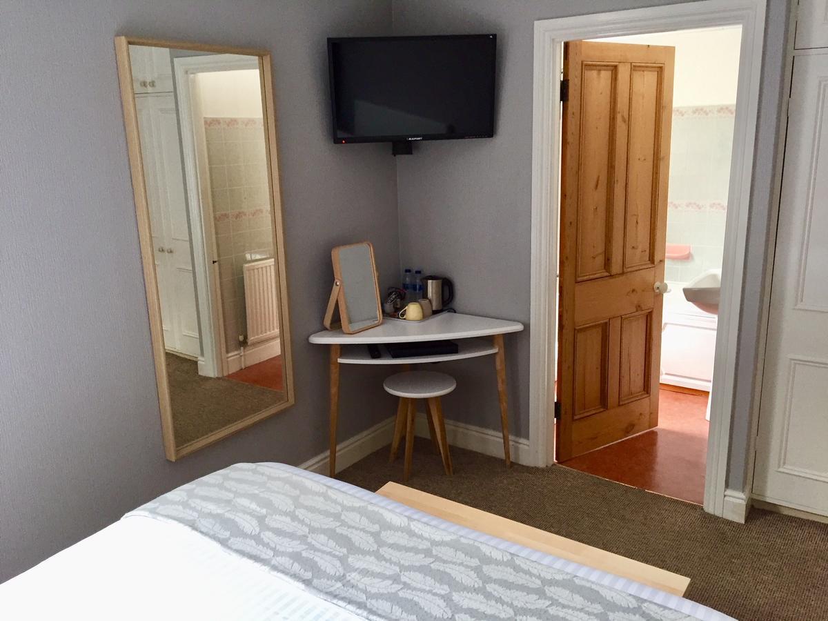 Channel Vista Guest House Combe Martin Buitenkant foto